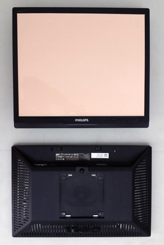 <p>Annabelle Craven-Jones</p><p> </p><p>DEAD SPOT (fleshly), 2015<br />two screens, silicone, cosmetic pigment<br />64 x 40 x 6,2 cm</p>