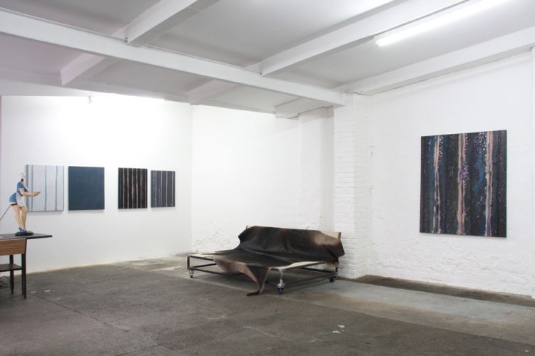 <p>A Life of Ease and Plenty</p><div class="meta"><p><br />2010<br />Exhibition view <br />Cruise & Callas</p></div>