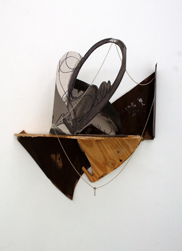 <p>Felix Oehmann</p><p><br />Open heart (Sali) - The sound of silence, 2013<br />ink on cardbaord, wood, resin, ball wire chain<br />76 x 70 x 38 cm</p>