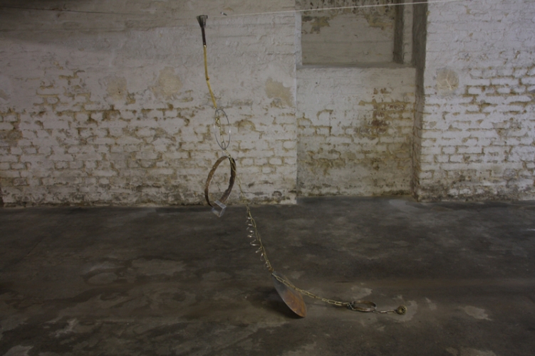 Untitled<br /><br />2009<br />Various metals, wire, electric gear<br />Dimensions variabel